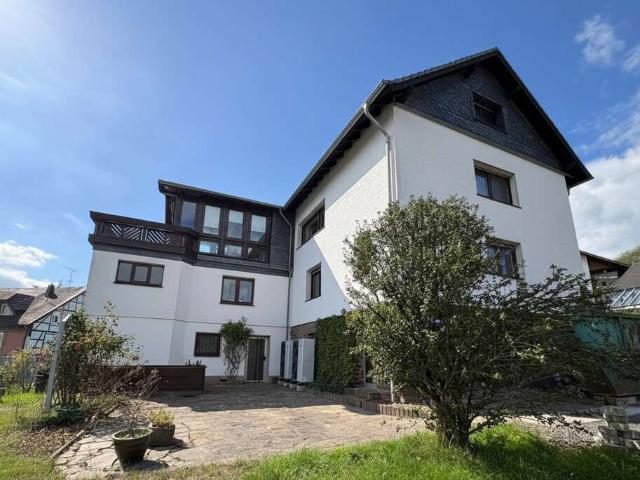 Haus zum Kaufen in Lindlar 550.000,00 EUR 236 m²