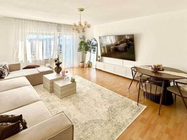 Haus zum Kaufen in Linkenheim Hochstetten 1.550.000,00 EUR 700.04 m²