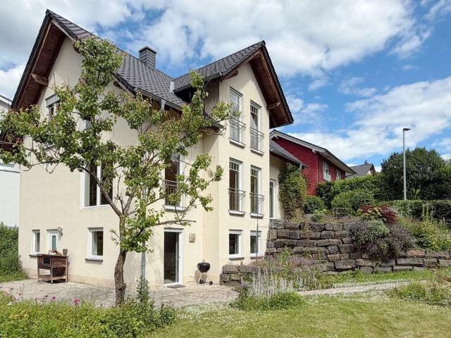 Haus zum Kaufen in Linz am Rhein 547.000,00 EUR 180 m²