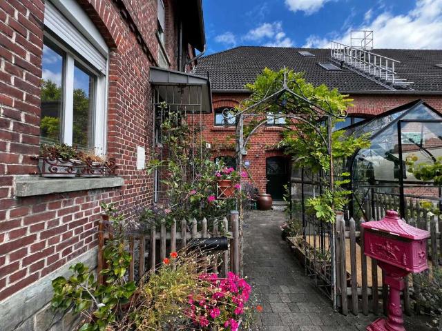 Haus zum Kaufen in Lippstadt Benninghausen 399.980,00 EUR 232 m²
