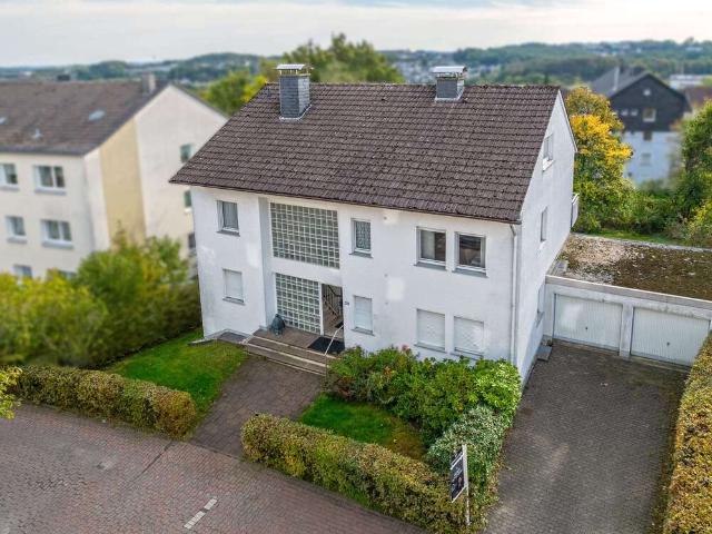 Haus zum Kaufen in Lüdenscheid 355.000,00 EUR 211 m²