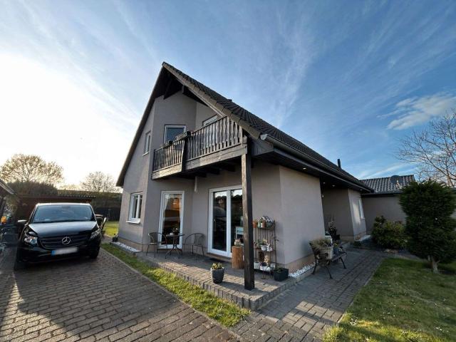 Haus zum Kaufen in Ludwigsfelde 549.000,00 EUR 142.29 m²