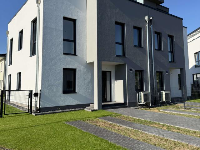 Haus zum Kaufen in Ludwigsfelde 740.000,00 EUR 177 m²
