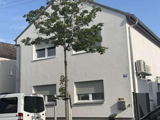Haus zum Kaufen in Ludwigshafen am Rhein Rheingönheim 649.000,00 EUR 185 m²