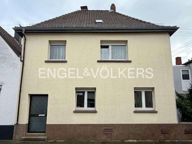 Haus zum Kaufen in Ludwigshafen am Rhein 255.000,00 EUR 132 m²