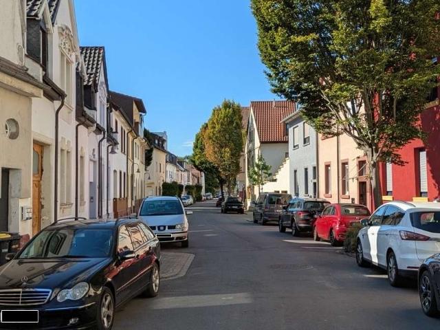 Haus zum Kaufen in Ludwigshafen am Rhein 299.000,00 EUR 147.98 m²