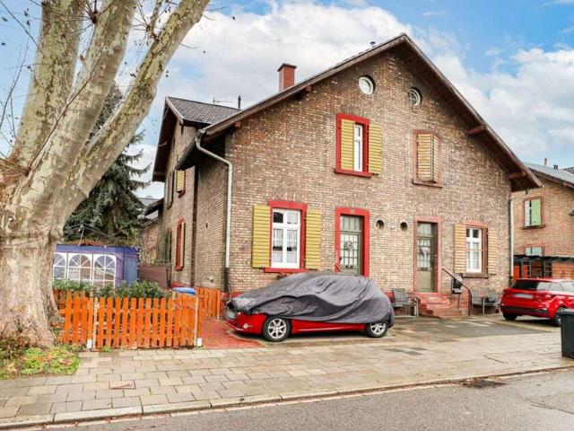 Haus zum Kaufen in Ludwigshafen Am Rhein 320.000,00 EUR 97 m²