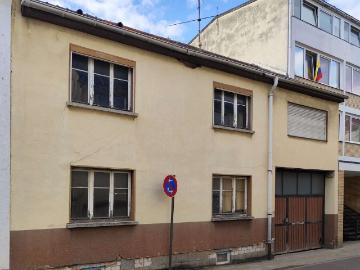 Haus zum Kaufen in Ludwigshafen 280.000,00 EUR 240 m²