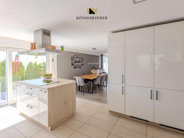 Haus zum Kaufen in Mötzingen 679.000,00 EUR 255 m²