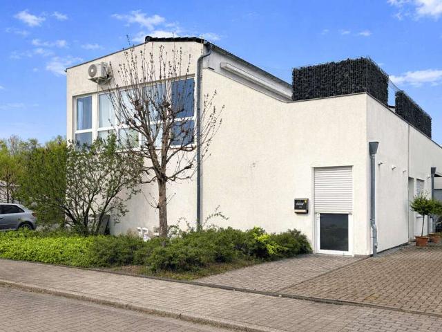 Haus zum Kaufen in Moers 1.150.000,00 EUR 237 m²
