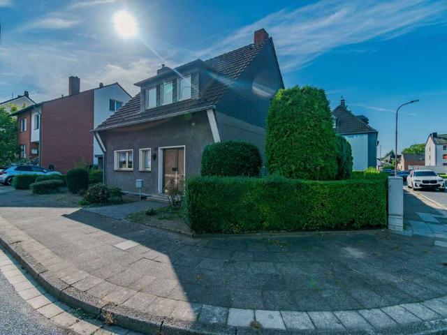 Haus zum Kaufen in Moers 329.000,00 EUR 99 m²