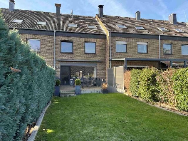 Haus zum Kaufen in Moers 358.000,00 EUR 140 m²