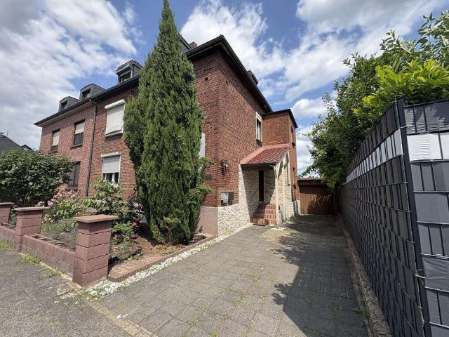 Haus zum Kaufen in Moers 399.000,00 EUR 123 m²