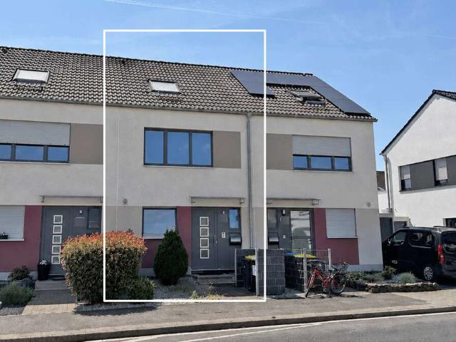 Haus zum Kaufen in Moers 450.000,00 EUR 110.3 m²