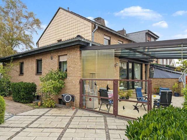 Haus zum Kaufen in Moers 450.000,00 EUR 150 m²