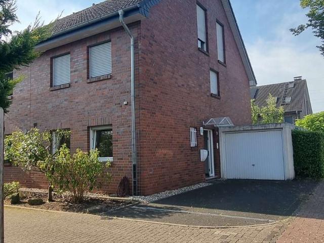 Haus zum Kaufen in Moers 487.296,00 EUR 135.36 m²