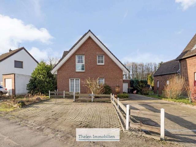 Haus zum Kaufen in Moers 535.000,00 EUR 125 m²