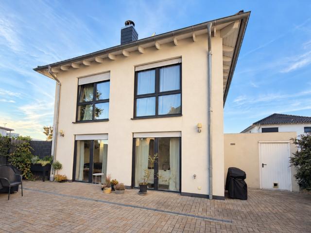Haus zum Kaufen in Moers 569.000,00 EUR 120 m²