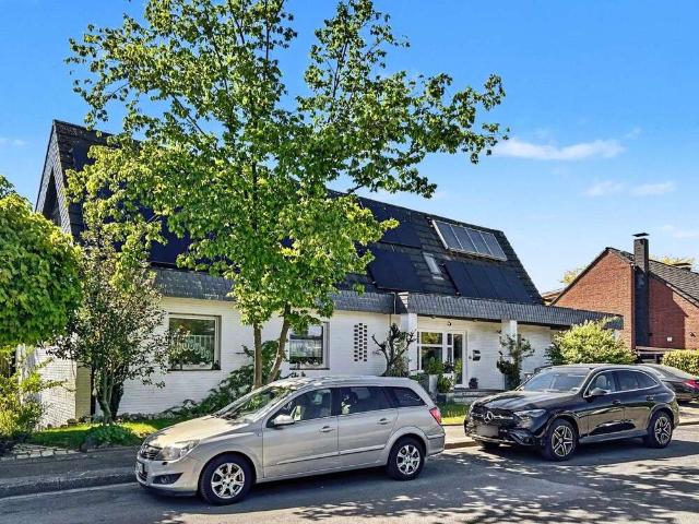 Haus zum Kaufen in Moers 595.000,00 EUR 240 m²