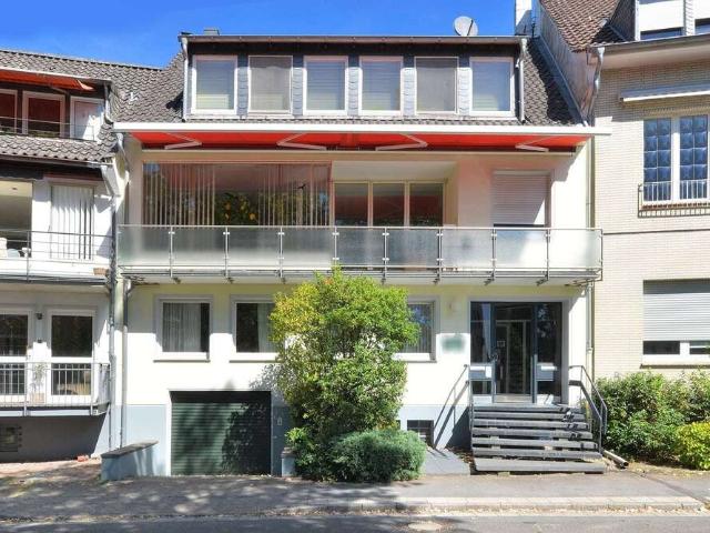 Haus zum Kaufen in Moers 835.000,00 EUR 266 m²