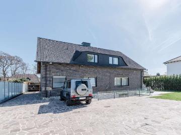 Haus zum Kaufen in Moers 875.000,00 EUR 280 m²