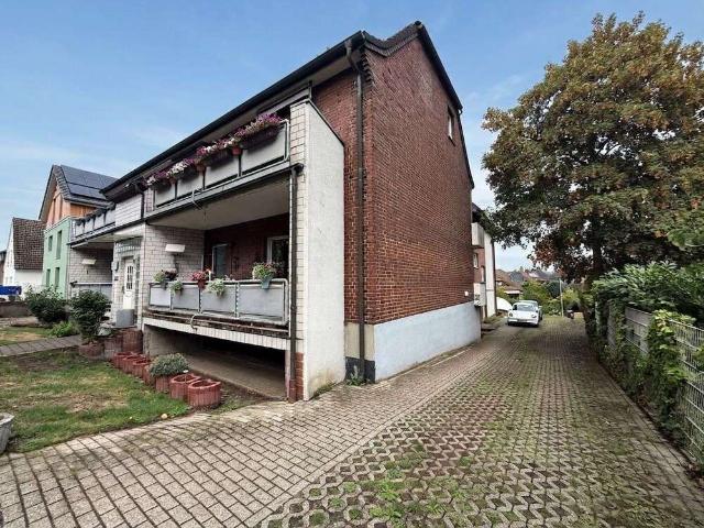Haus zum Kaufen in Moers 949.000,00 EUR 773.25 m²