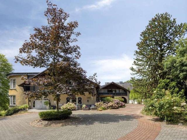 Haus zum Kaufen in Möhnesee 1.185.000,00 EUR 365 m²