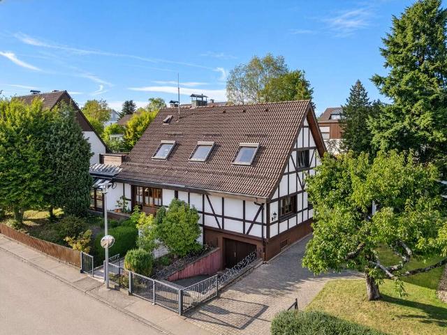 Haus zum Kaufen in Mönchweiler 415.000,00 EUR 179.41 m²