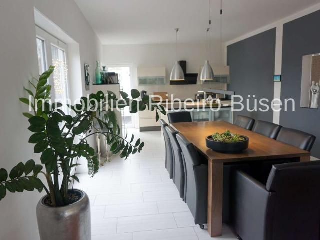 Haus zum Kaufen in Mönchengladbach Bettrath Hoven 945.000,00 EUR 175.29 m²