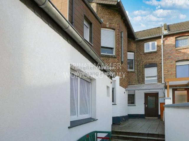 Haus zum Kaufen in Mönchengladbach Giesenkirchen 269.000,00 EUR 171.43 m²