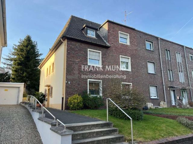 Haus zum Kaufen in Mönchengladbach Schmölderpark Schmölderpark 279.000,00 EUR 204 m²