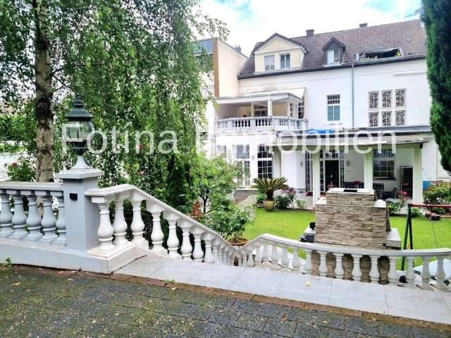 Haus zum Kaufen in Mönchengladbach Schrievers 1.299.000,00 EUR 550 m²