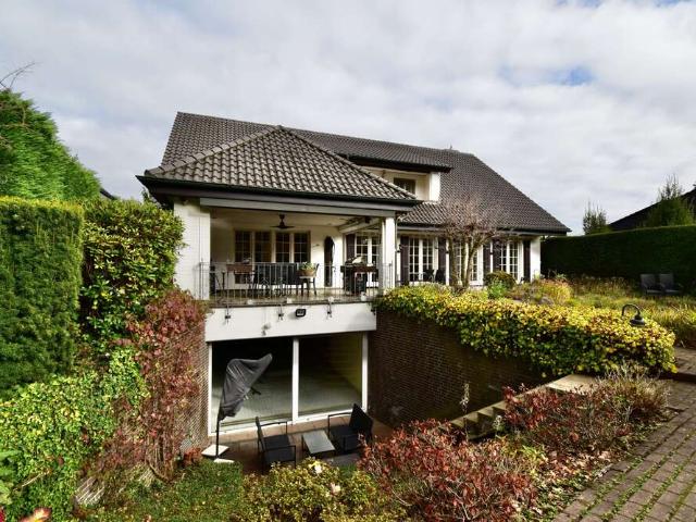 Haus zum Kaufen in Mönchengladbach 1.249.000,00 EUR 301.25 m²