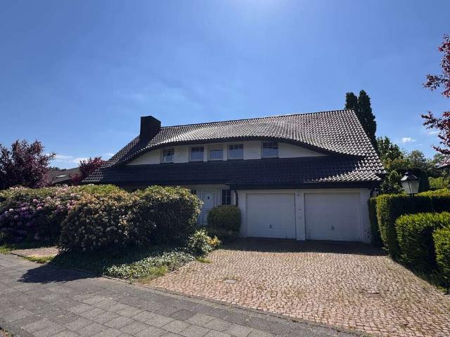 Haus zum Kaufen in Mönchengladbach 1.250.000,00 EUR 301.25 m²