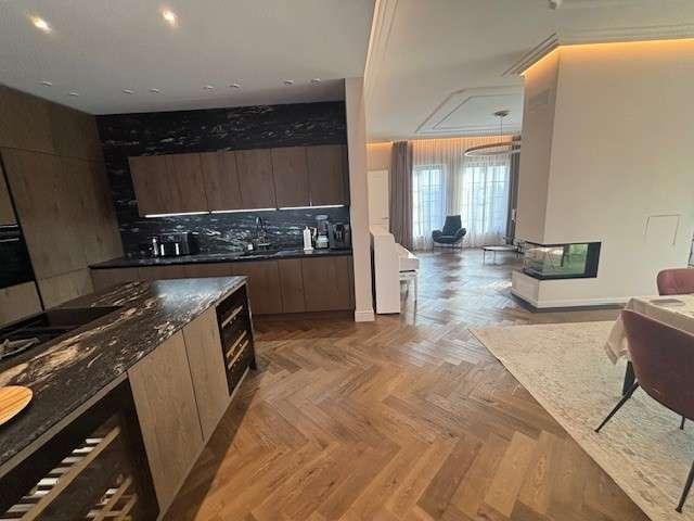Haus zum Kaufen in Mönchengladbach 1.875.000,00 EUR 271 m²