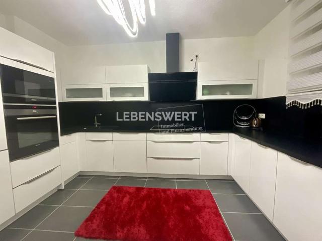 Haus zum Kaufen in Mönchengladbach 299.000,00 EUR 178 m²