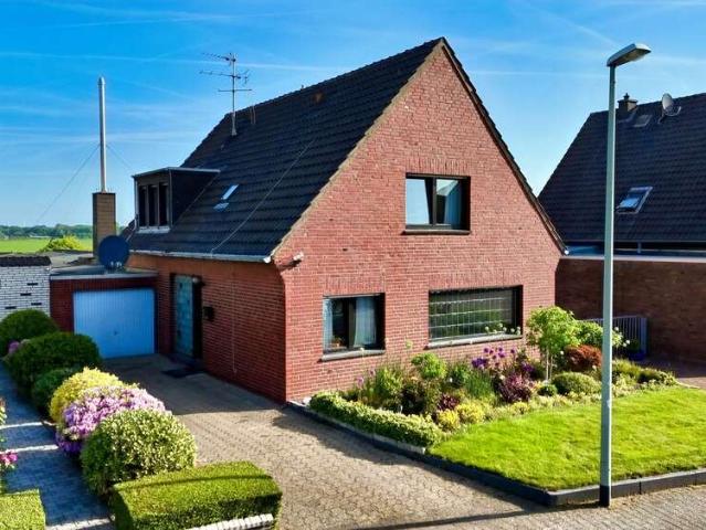 Haus zum Kaufen in Mönchengladbach 349.000,00 EUR 135 m²