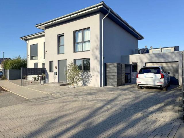 Haus zum Kaufen in Mönchengladbach 775.000,00 EUR 165 m²