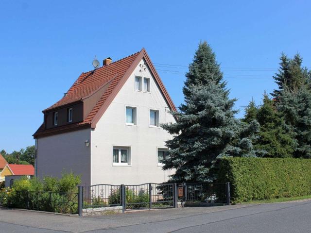 Haus zum Kaufen in Moritzburg 260.000,00 EUR 100 m²