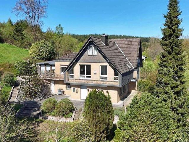 Haus zum Kaufen in Morsbach, Sieg 380.000,00 EUR 262 m²