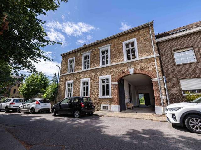 Haus zum Kaufen in Mausbach 300.000,00 EUR 198 m²