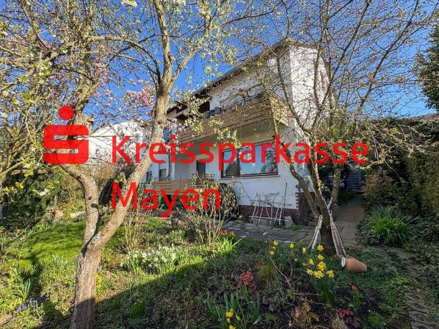 Haus zum Kaufen in Mayen 395.000,00 EUR 358 m²