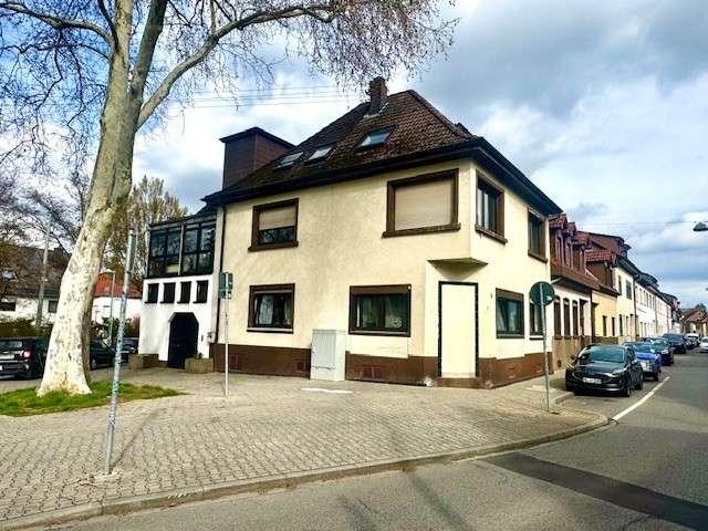 Haus zum Kaufen in Mannheim 635.000,00 EUR 234.7 m²
