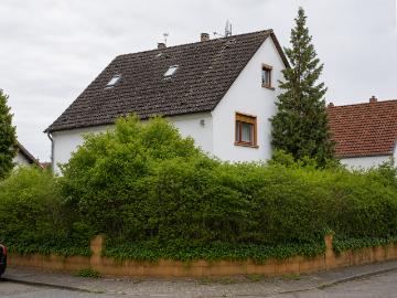 Haus zum Kaufen in Mannheim Neuhermsheim 499.000,00 EUR 170 m²