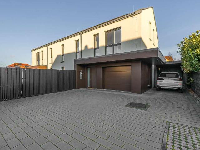 Haus zum Kaufen in Markkleeberg 1.700.000,00 EUR 270 m²