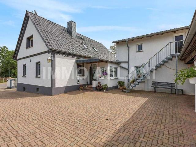 Haus zum Kaufen in Markranstädt 349.900,00 EUR 224 m²