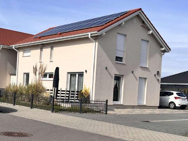 Haus zum Kaufen in Markranstädt 419.000,00 EUR 145.65 m²