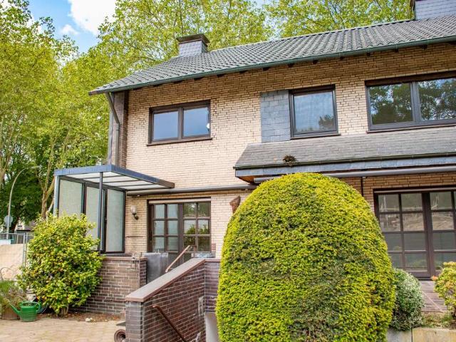 Haus zum Kaufen in Marl 325.000,00 EUR 140 m²