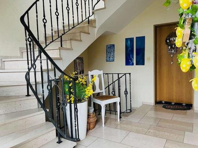 Haus zum Kaufen in Marsberg 339.000,00 EUR 285 m²
