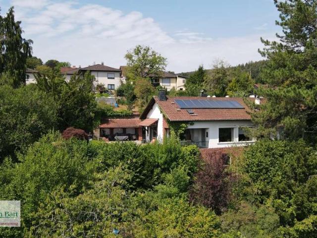 Haus zum Kaufen in Mettlach 489.800,00 EUR 411.24 m²